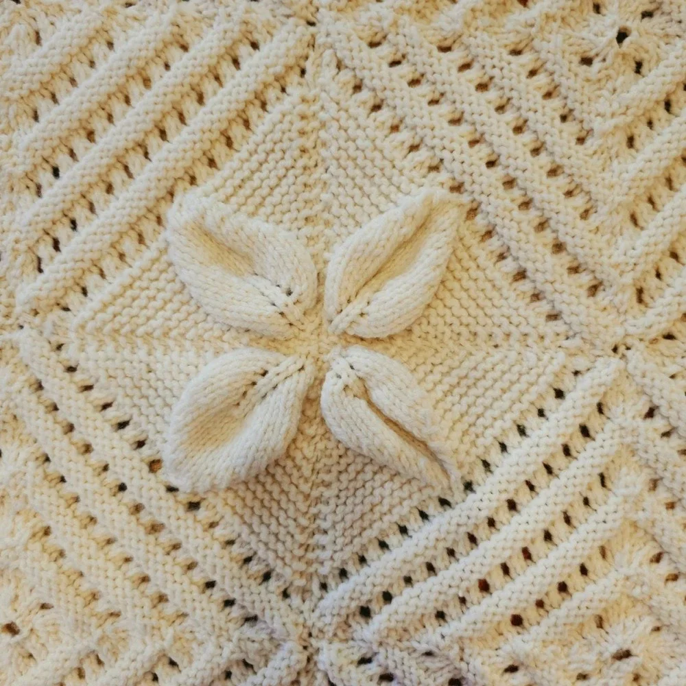1970s HandKnit 3-D Cream Afghan Bedspread MCM BOHO Cottage Full Queen Pristine